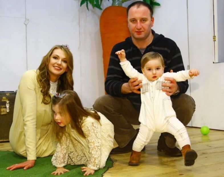 "კაცმა უნდა ნახოს, რა ჯოჯოხეთური ტკივილია შვილის გაჩენა" - უნდა დაესწროს თუ არა ქმარი ცოლის მშობიარობას? 