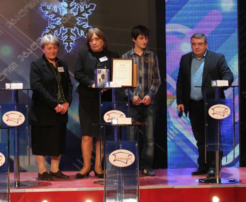 თბილისის საკრებულოს დეპუტატების მშობლიური სკოლები „ეტალონში“