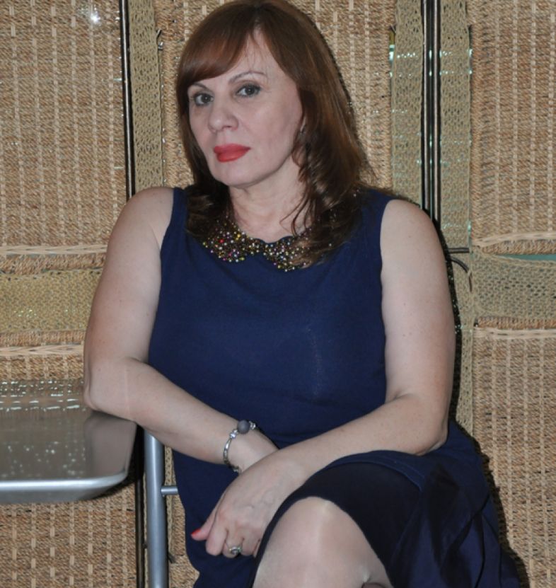 რატომ დაურეკა ტირილით შვილს მანანა თოდაძემ და ვინ აჩუქა ძვირად ღირებული მანქანა 