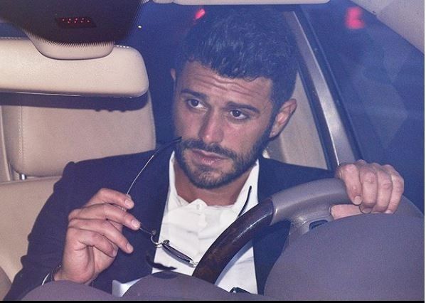 მიხეილ სააკაშვილმა ერთხელ დაბადების დღეზე ''ზაპონკები'' გამომიგზავნა. ის ბევრ ცნობილ მომღერალს უგზავნიდა საჩუქრებს