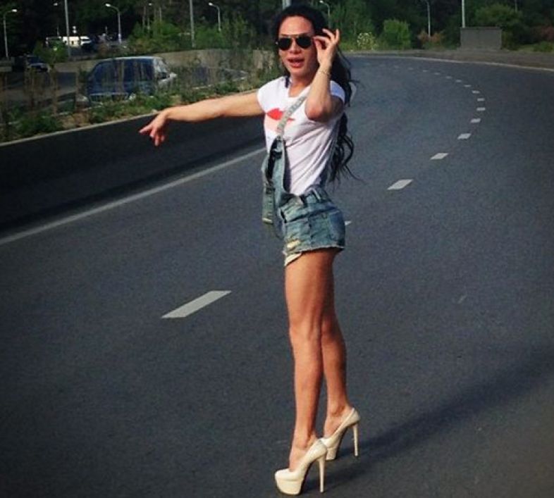 კესარიამ უკანალიც გამოაჩინა