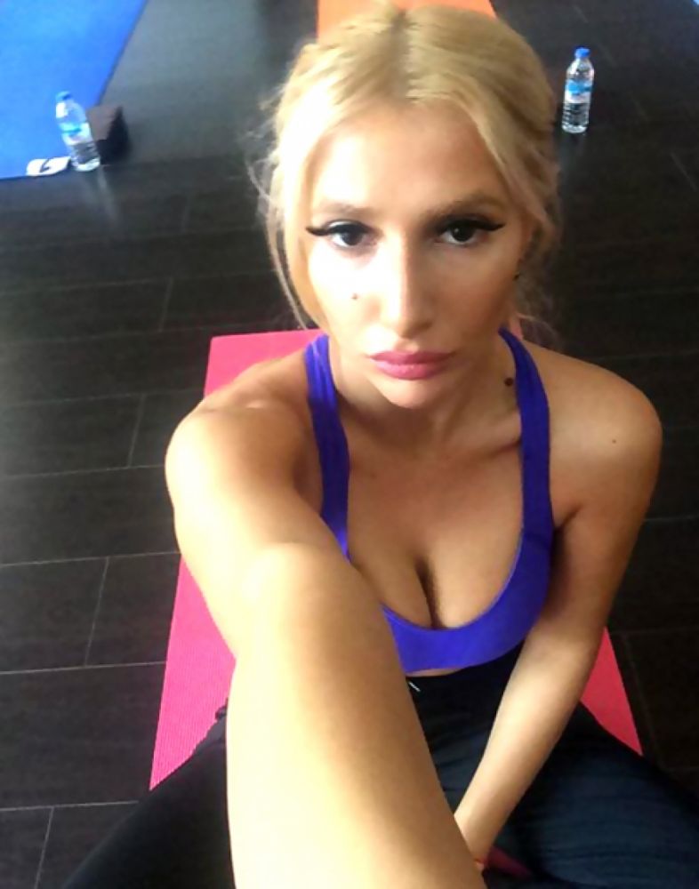 ძნელია იყო სექსსიმბოლო – ნუკი კოშკელიშვილის გამომწვევი ''სელფები''