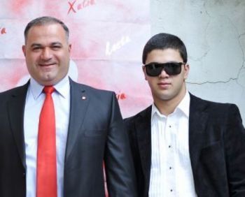 მსახიობ დავით როსტომაშვილის ვაჟი სასამართლო დარბაზიდან გათავისუფლდა (ფოტო)