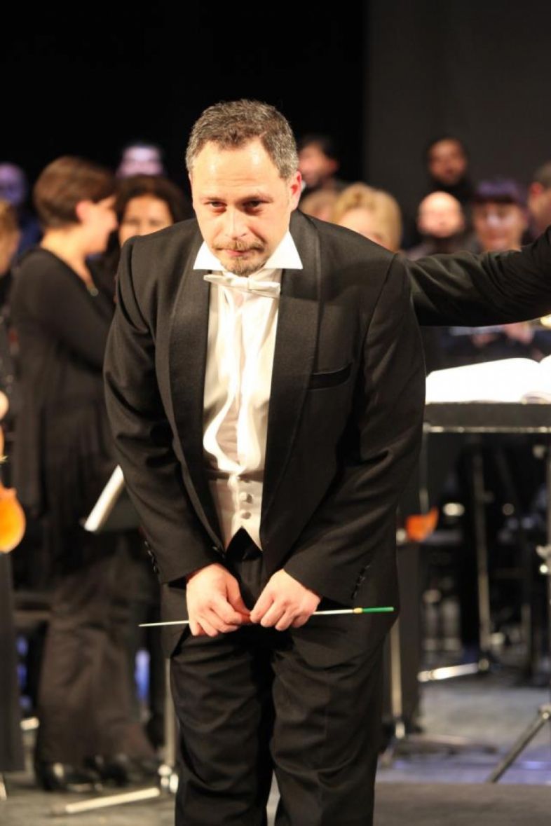 ირაკლი ჩოლოყაშვილი მეორედ 15 წლით უმცროს რჩეულზე დაქორწინდა 