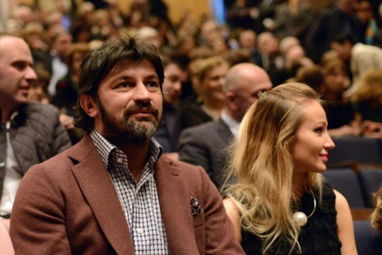 პირველი ლამბერსექსუალი მამაკაცი ქართულ პოლიტიკაში, ანუ კახი კალაძე და თანამედროვე მოდა  