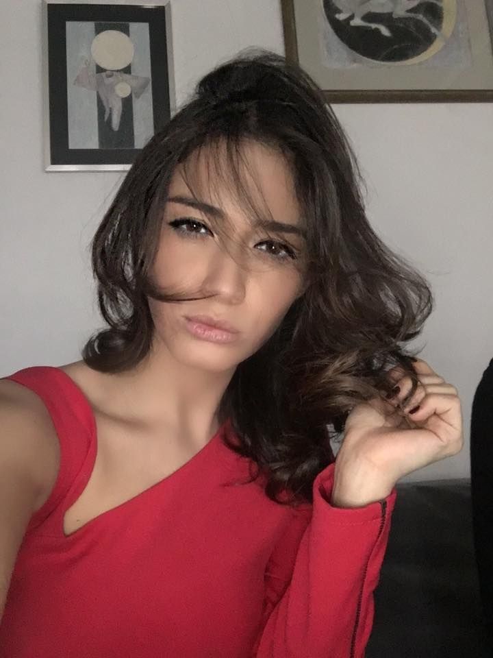 თათია შარანგია მაიამი ბიჩიდან -„მივხვდებით, რომ ოცნებების ასრულებაში ბედისწერა კი არ გვიშლის ხელს არამედ სურვილის ნაკლებობა“...