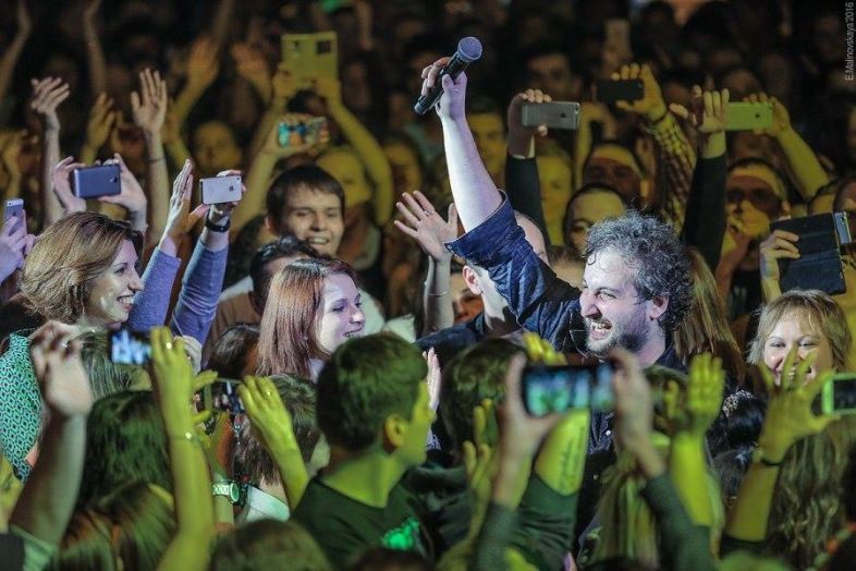 გიგი დედალამაზიშვილის ემოციური სიტყვა და რუსი მსმენელის წუთიერი დუმილი 9 აპრილს
