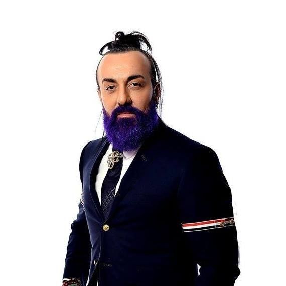 გოჩა ჩერტკოევმა იისფერის შემდეგ წვერი თეთრად შეიღება - ''ზღვის ღმერთია''(+ ფოტო)