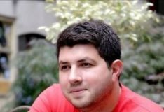 "ახლა ერთი დის გამოგზავნილი ფულით, მეორე დისთვის ვყიდულობ საჭმელს" - გამაოგნებელი თბილისური ამბავი