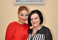 "გილოცავ, ჩემო ტკბილო!" - როგორ ულოცავს დედამთილს დაბადების დღეს სოფო ბედია