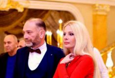 ნახეთ როგორ გამოიყურება ნინო კუზანოვა საცურაო კოსტიუმში