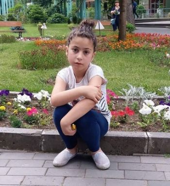 "როცა მოწყენილი ვარ..." - "ფეისბუქზე" ვრცელდება მოკლული 8 წლის გოგონას წერილი